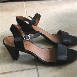 Lucky Brand leather kitten heels